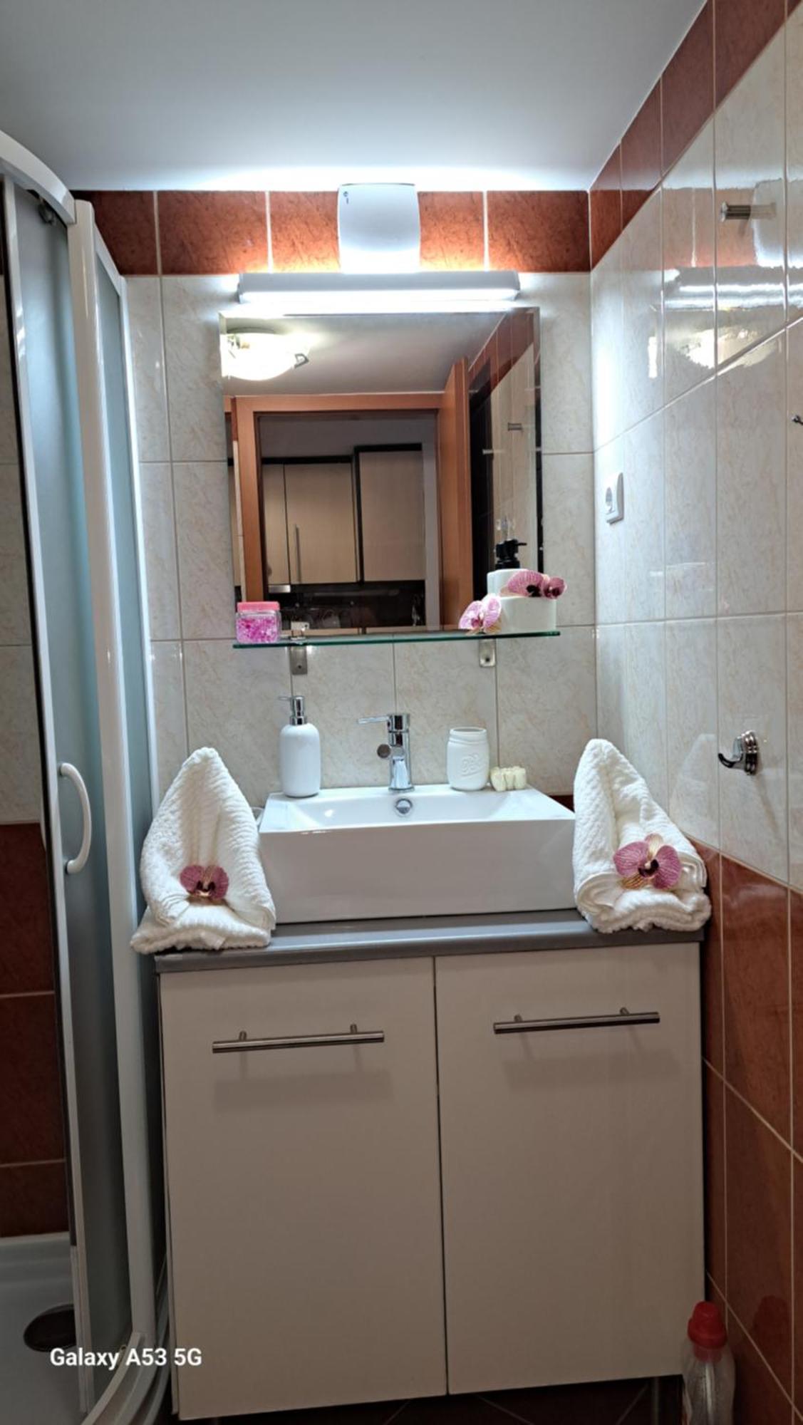 Viktoria Apartman Gyula Exteriér fotografie