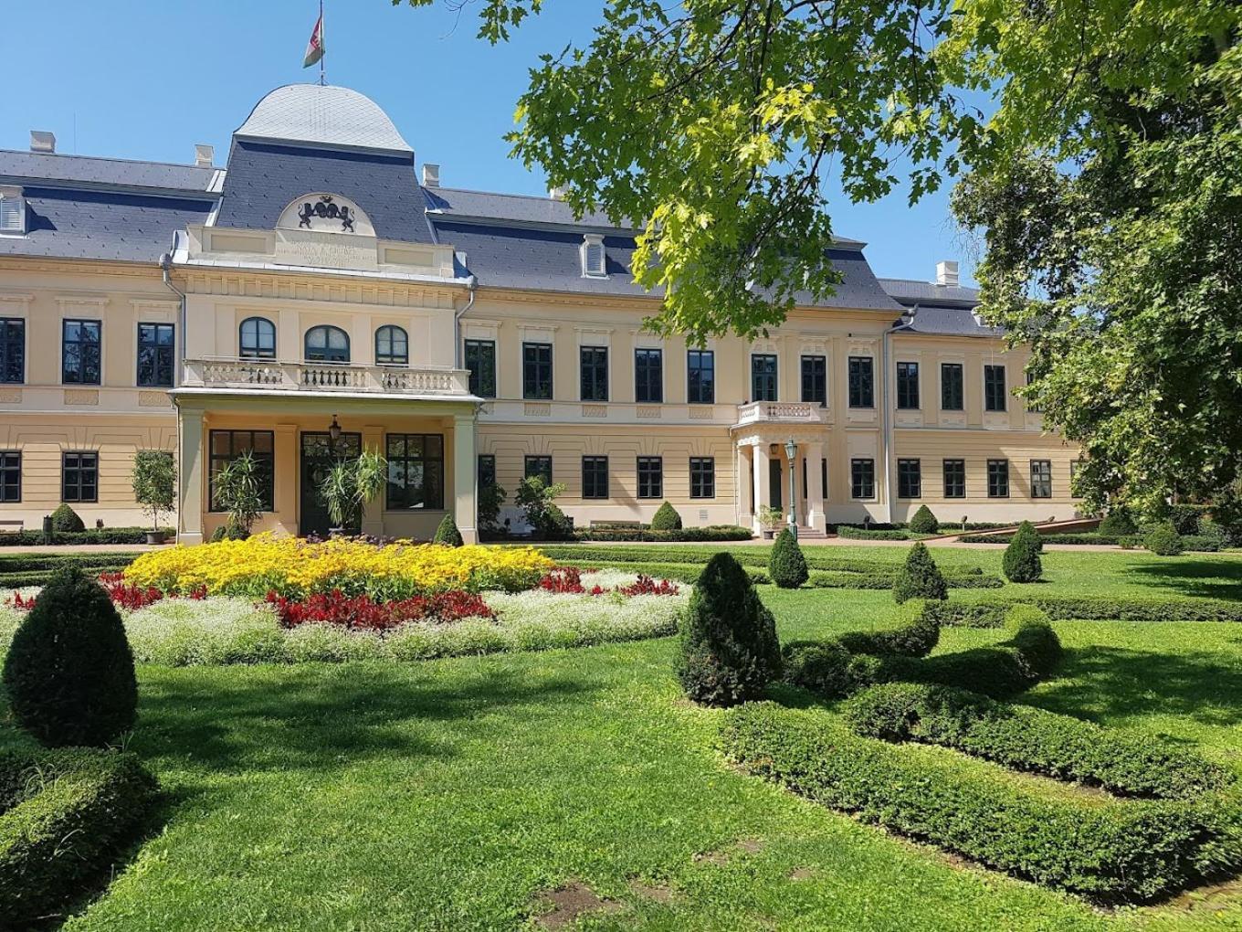 Viktoria Apartman Gyula Exteriér fotografie